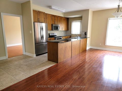 Photo 8 at 210 - 160 Woodbridge Avenue, West Woodbridge, Vaughan