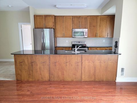 Photo 11 at 210 - 160 Woodbridge Avenue, West Woodbridge, Vaughan