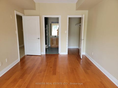 Photo 14 at 210 - 160 Woodbridge Avenue, West Woodbridge, Vaughan