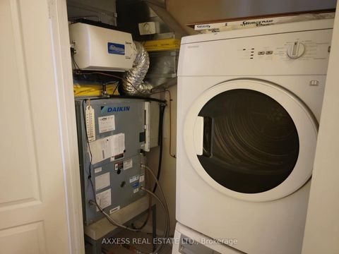 Photo 20 at 210 - 160 Woodbridge Avenue, West Woodbridge, Vaughan