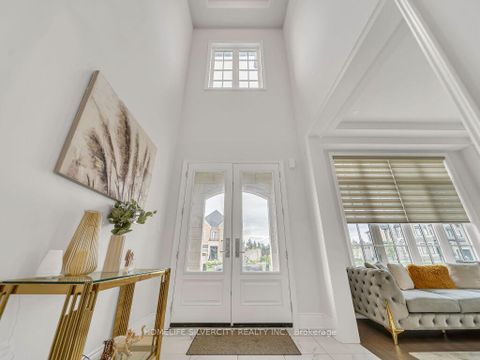 Photo 8 at 2 ENDLESS Circle, Kleinburg, Vaughan