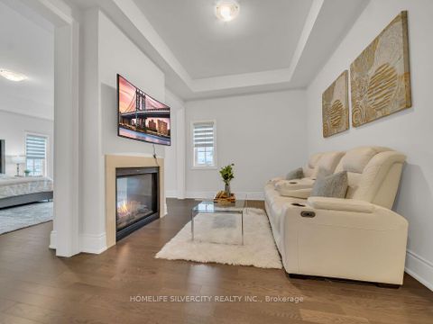 Photo 27 at 2 ENDLESS Circle, Kleinburg, Vaughan