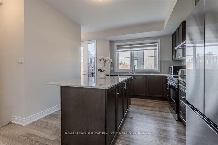Photo 11 at 52 - 2273 Turnberry Road, Rose, Burlington