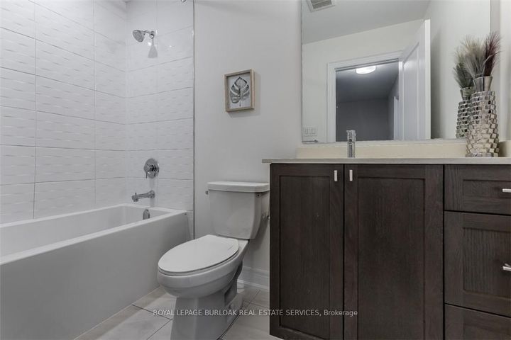 Photo 31 at 52 - 2273 Turnberry Road, Rose, Burlington