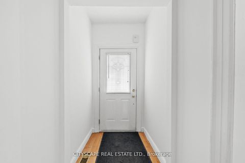 Photo 6 at 92 Bellwoods Avenue, Bellwoods, Toronto