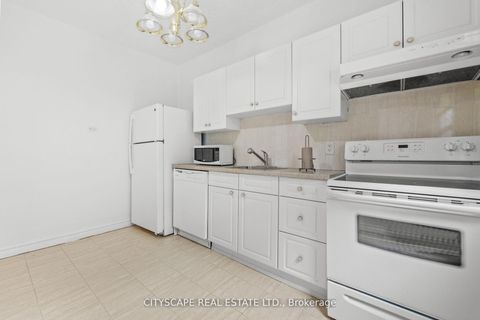 Photo 12 at 92 Bellwoods Avenue, Bellwoods, Toronto