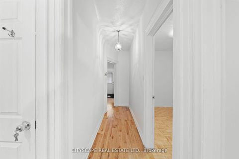Photo 17 at 92 Bellwoods Avenue, Bellwoods, Toronto