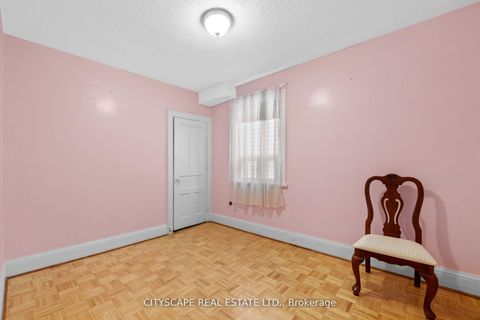 Photo 27 at 92 Bellwoods Avenue, Bellwoods, Toronto