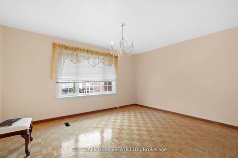Photo 30 at 92 Bellwoods Avenue, Bellwoods, Toronto
