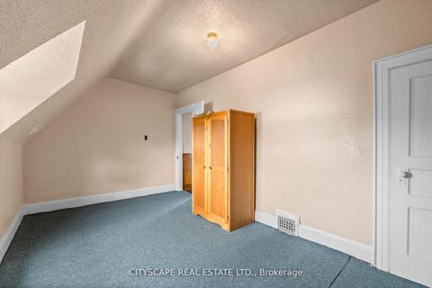 Photo 34 at 92 Bellwoods Avenue, Bellwoods, Toronto
