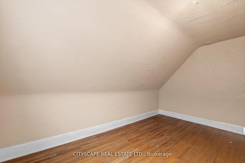 Photo 35 at 92 Bellwoods Avenue, Bellwoods, Toronto