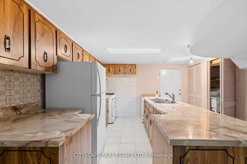 Photo 41 at 92 Bellwoods Avenue, Bellwoods, Toronto
