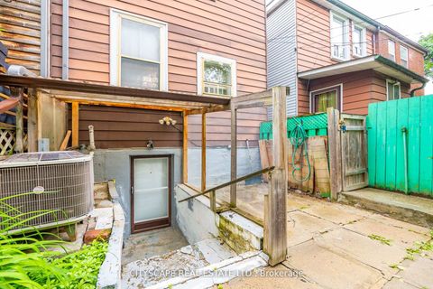 Photo 46 at 92 Bellwoods Avenue, Bellwoods, Toronto