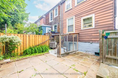 Photo 48 at 92 Bellwoods Avenue, Bellwoods, Toronto