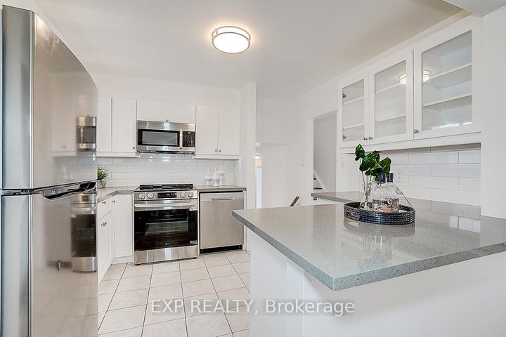 Photo 16 at 11 Tullamore Road, Brampton East, Brampton