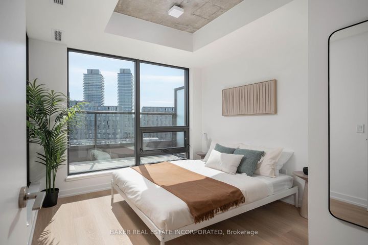 Photo 10 at 813 - 28 Eastern Avenue, Moss Park, Toronto