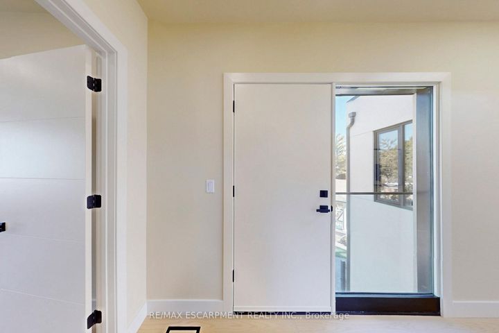 Photo 34 at 28 Dunsmore Gardens, Clanton Park, Toronto