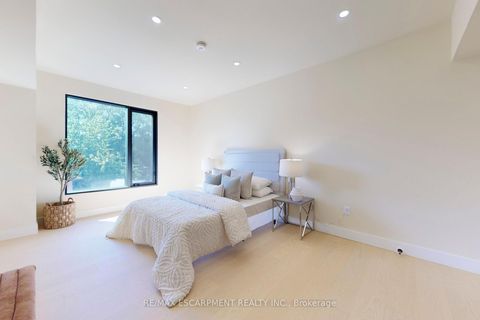 Photo 25 at 28 Dunsmore Gardens, Clanton Park, Toronto