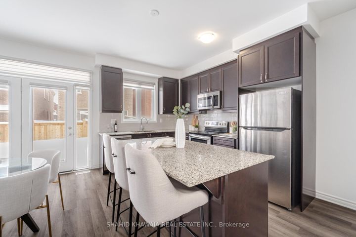 Photo 5 at 1564 Moira Crescent, BW Bowes, Milton