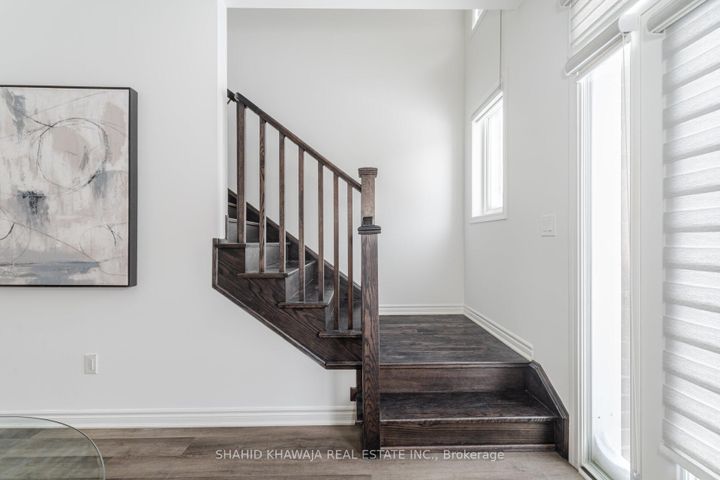 Photo 13 at 1564 Moira Crescent, BW Bowes, Milton