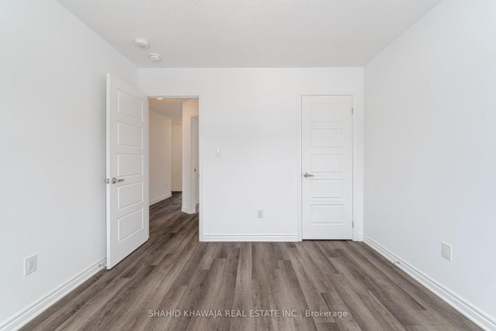 Photo 21 at 1564 Moira Crescent, BW Bowes, Milton