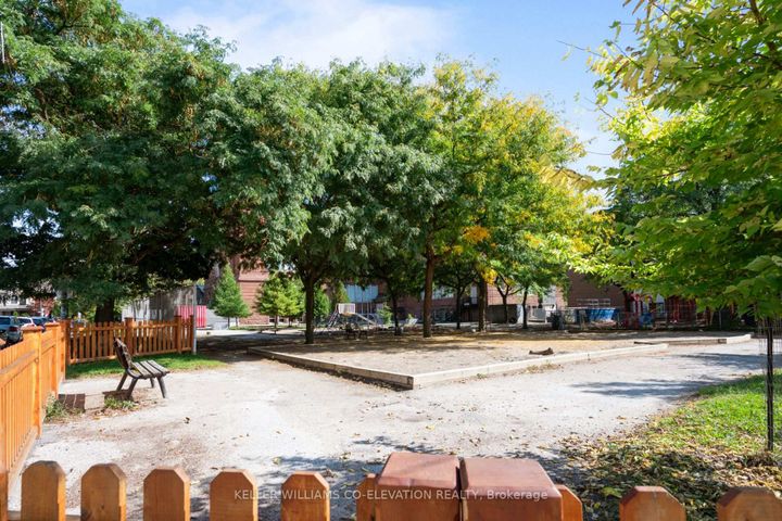 Photo 36 at 123 - 51 Halton Street, Bellwoods, Toronto