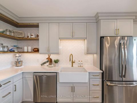 Photo 2 at 2012 - 270 Scarlett Road, Smythe, Toronto
