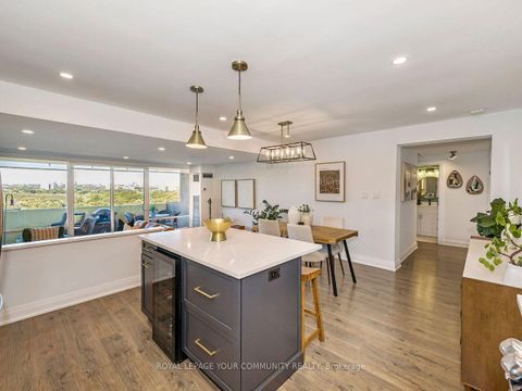 Photo 5 at 2012 - 270 Scarlett Road, Smythe, Toronto