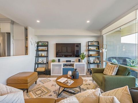 Photo 13 at 2012 - 270 Scarlett Road, Smythe, Toronto