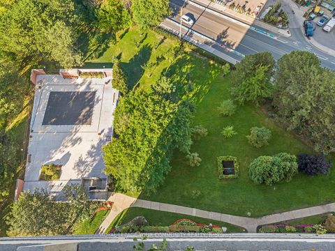 Photo 31 at 2012 - 270 Scarlett Road, Smythe, Toronto