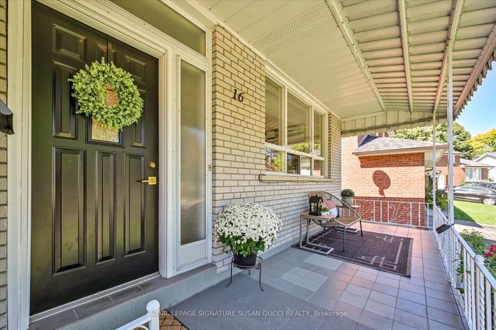 Photo 1 at 16 Munford Crescent, Parkview, Toronto