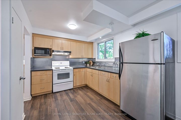 Photo 10 at 16 Munford Crescent, Parkview, Toronto