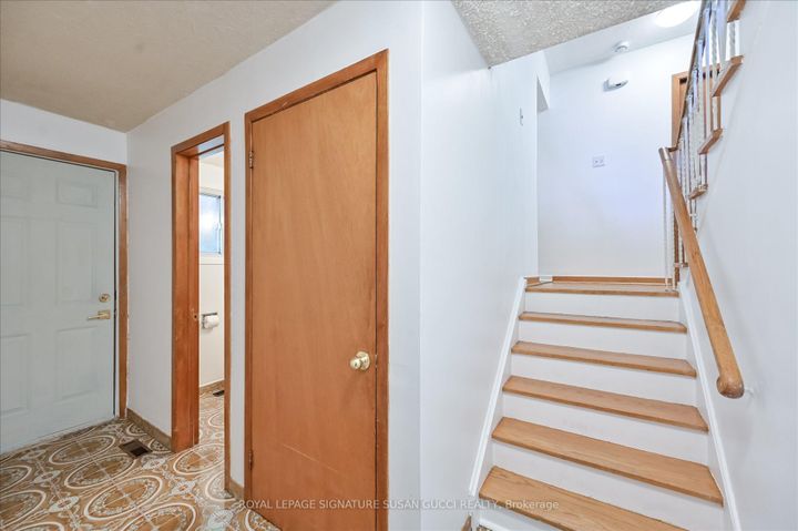 Photo 24 at 16 Munford Crescent, Parkview, Toronto