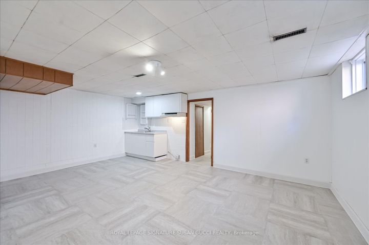 Photo 31 at 16 Munford Crescent, Parkview, Toronto