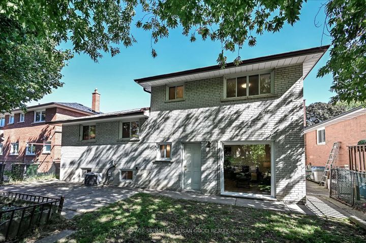 Photo 36 at 16 Munford Crescent, Parkview, Toronto
