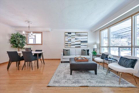 Photo 5 at 16 Munford Crescent, Parkview, Toronto