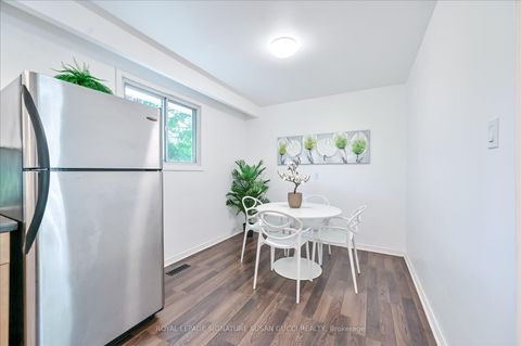 Photo 13 at 16 Munford Crescent, Parkview, Toronto