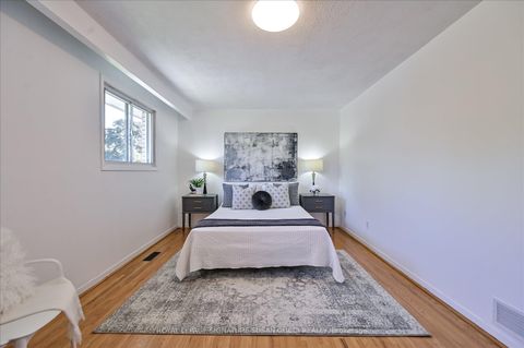 Photo 19 at 16 Munford Crescent, Parkview, Toronto