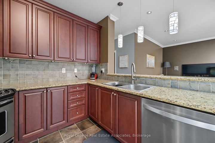 Photo 9 at 3335 Whilabout Terrace, BR Bronte, Oakville