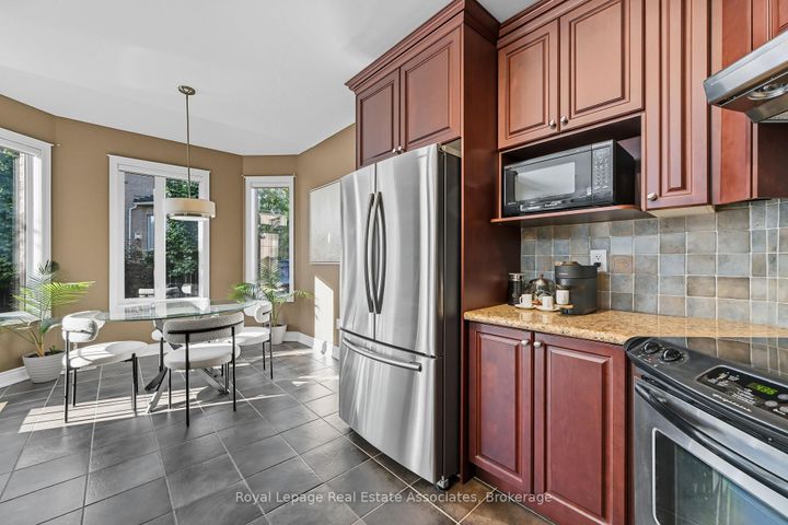 Photo 10 at 3335 Whilabout Terrace, BR Bronte, Oakville