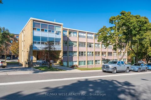 Photo 0 at 35 - 8 Kinsdale Boulevard, Queensway, Toronto