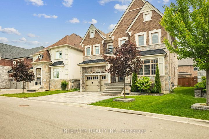 Photo 4 at 61 Degrey Drive, Bram East, Brampton