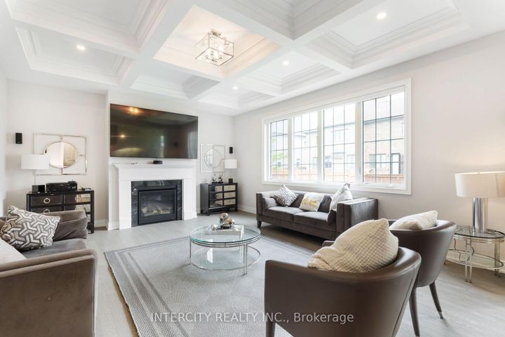 Photo 20 at 61 Degrey Drive, Bram East, Brampton