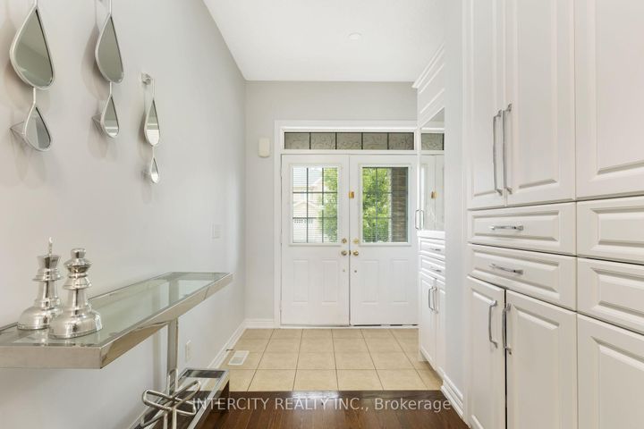 Photo 3 at 20 Vanderpool Crescent, Bram East, Brampton