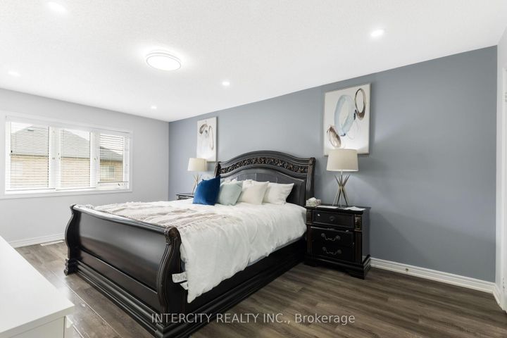 Photo 21 at 20 Vanderpool Crescent, Bram East, Brampton