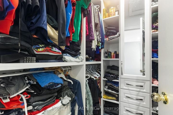 Photo 25 at 20 Vanderpool Crescent, Bram East, Brampton