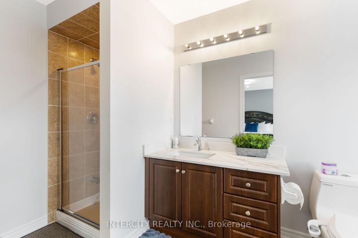 Photo 26 at 20 Vanderpool Crescent, Bram East, Brampton