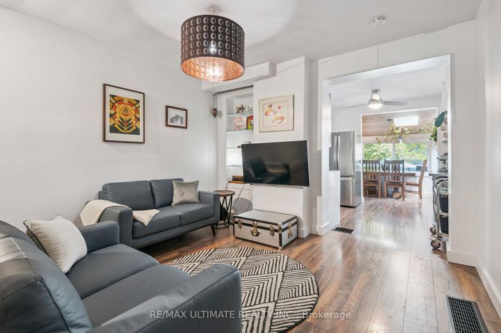 Photo 9 at 315 Cedarvale Avenue, Lumsden, Toronto