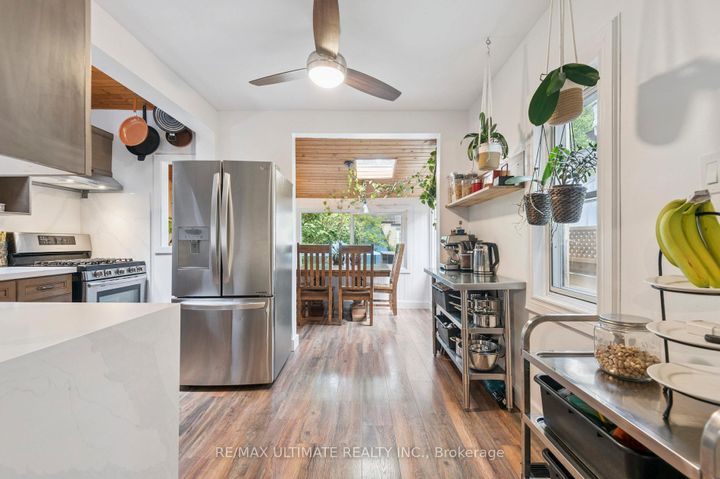 Photo 12 at 315 Cedarvale Avenue, Lumsden, Toronto