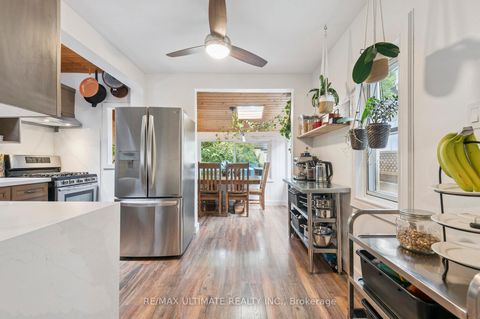 Photo 12 at 315 Cedarvale Avenue, Lumsden, Toronto